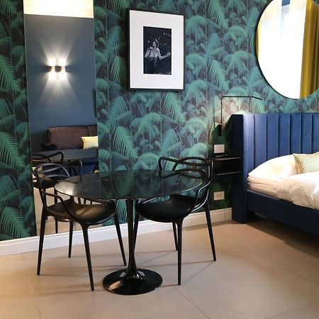 Seven Suites Apartments - Via Matteotti 178 Sanremo Luaran gambar