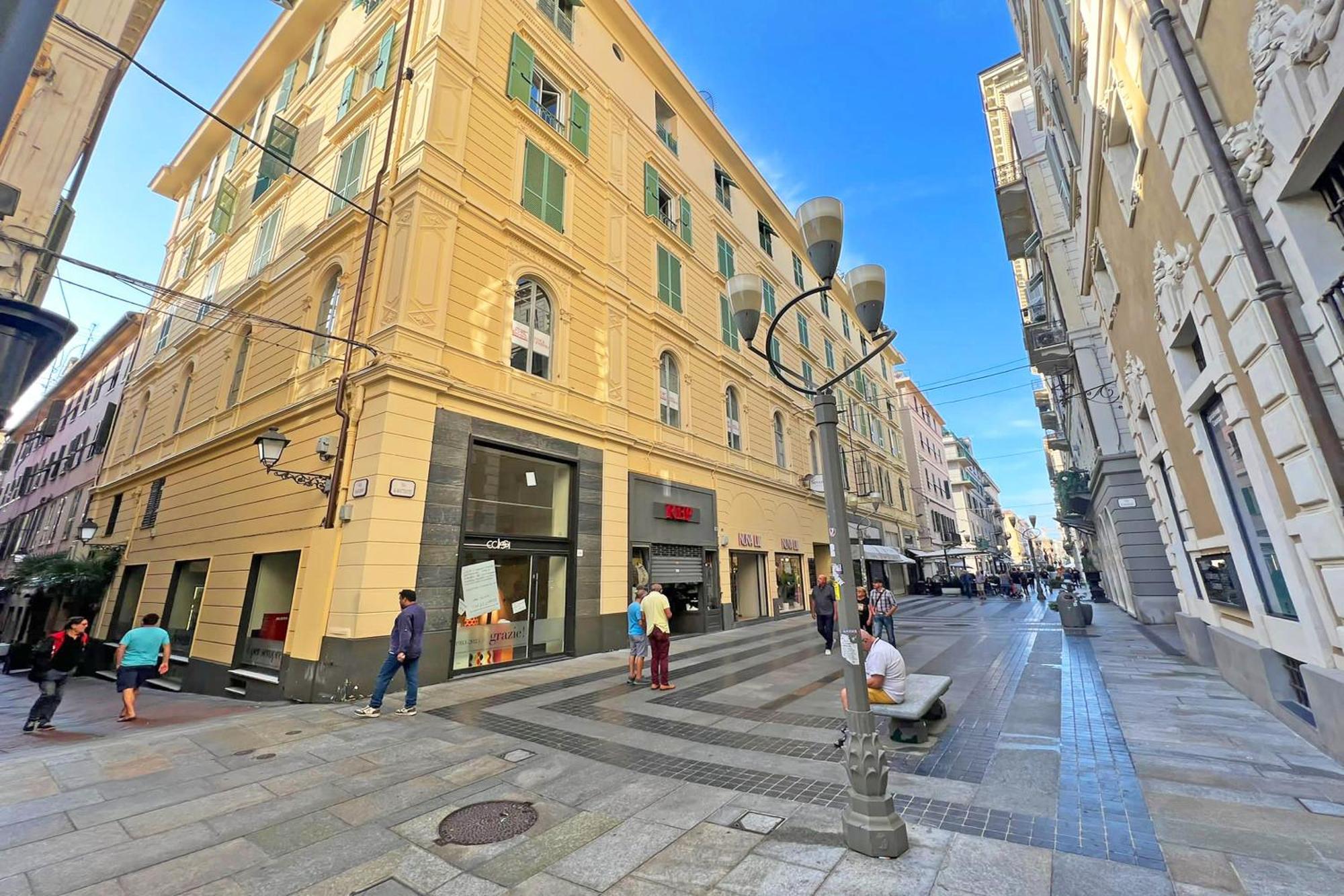 Seven Suites Apartments - Via Matteotti 178 Sanremo Bilik gambar