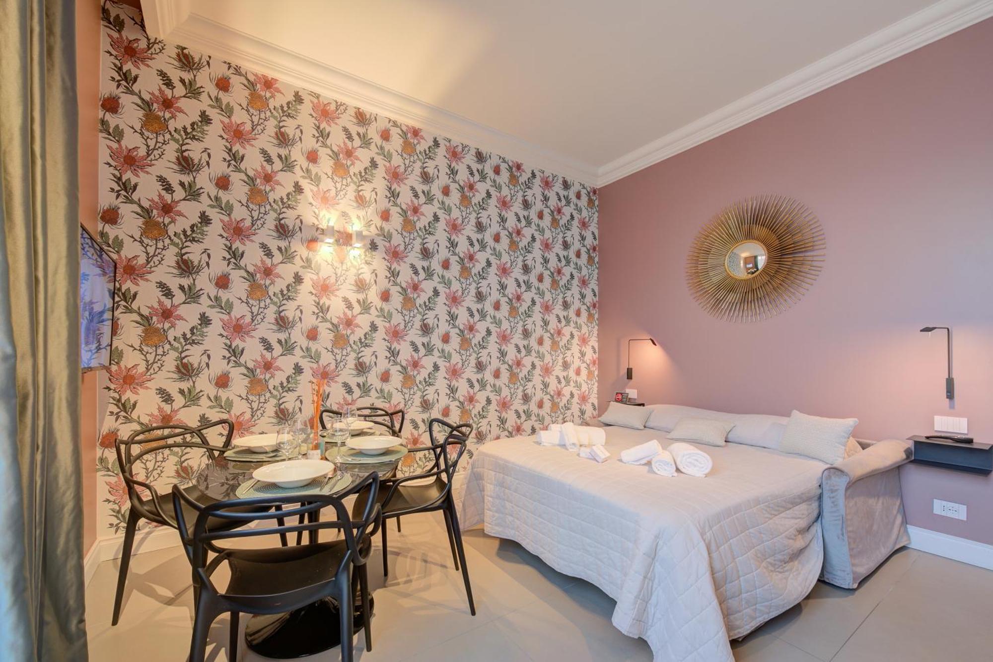 Seven Suites Apartments - Via Matteotti 178 Sanremo Luaran gambar