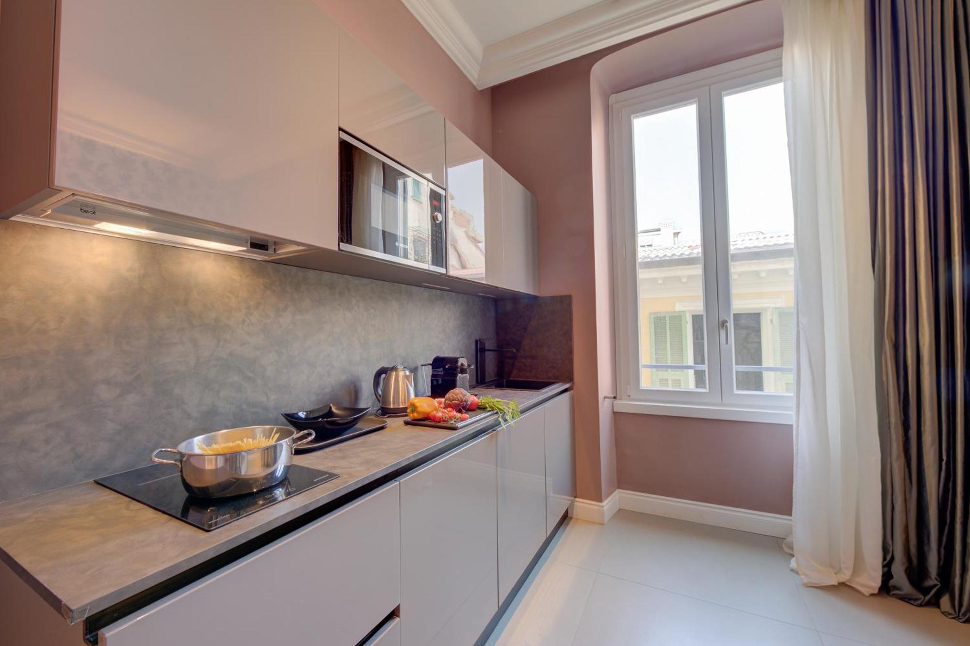 Seven Suites Apartments - Via Matteotti 178 Sanremo Luaran gambar