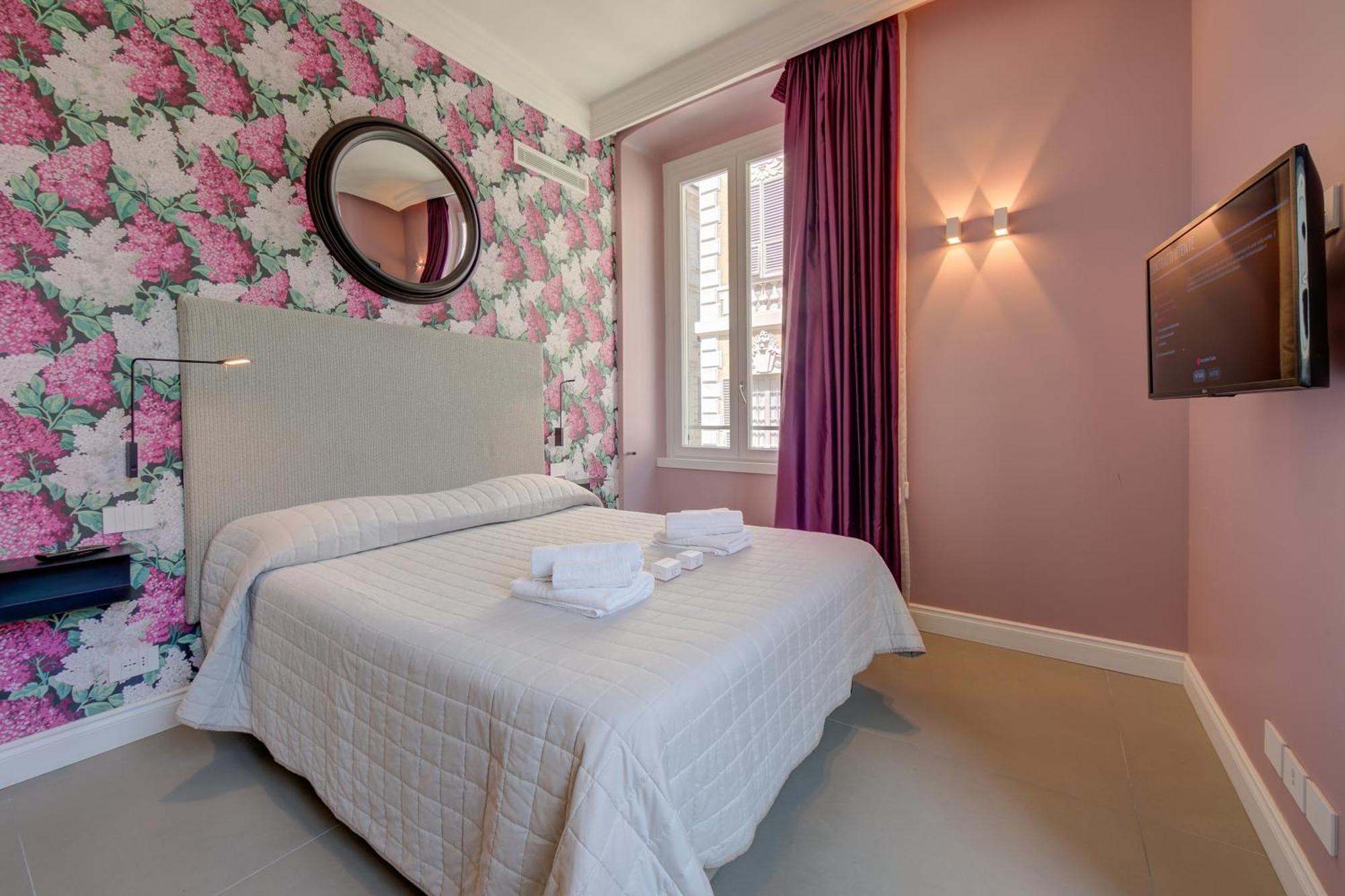 Seven Suites Apartments - Via Matteotti 178 Sanremo Luaran gambar