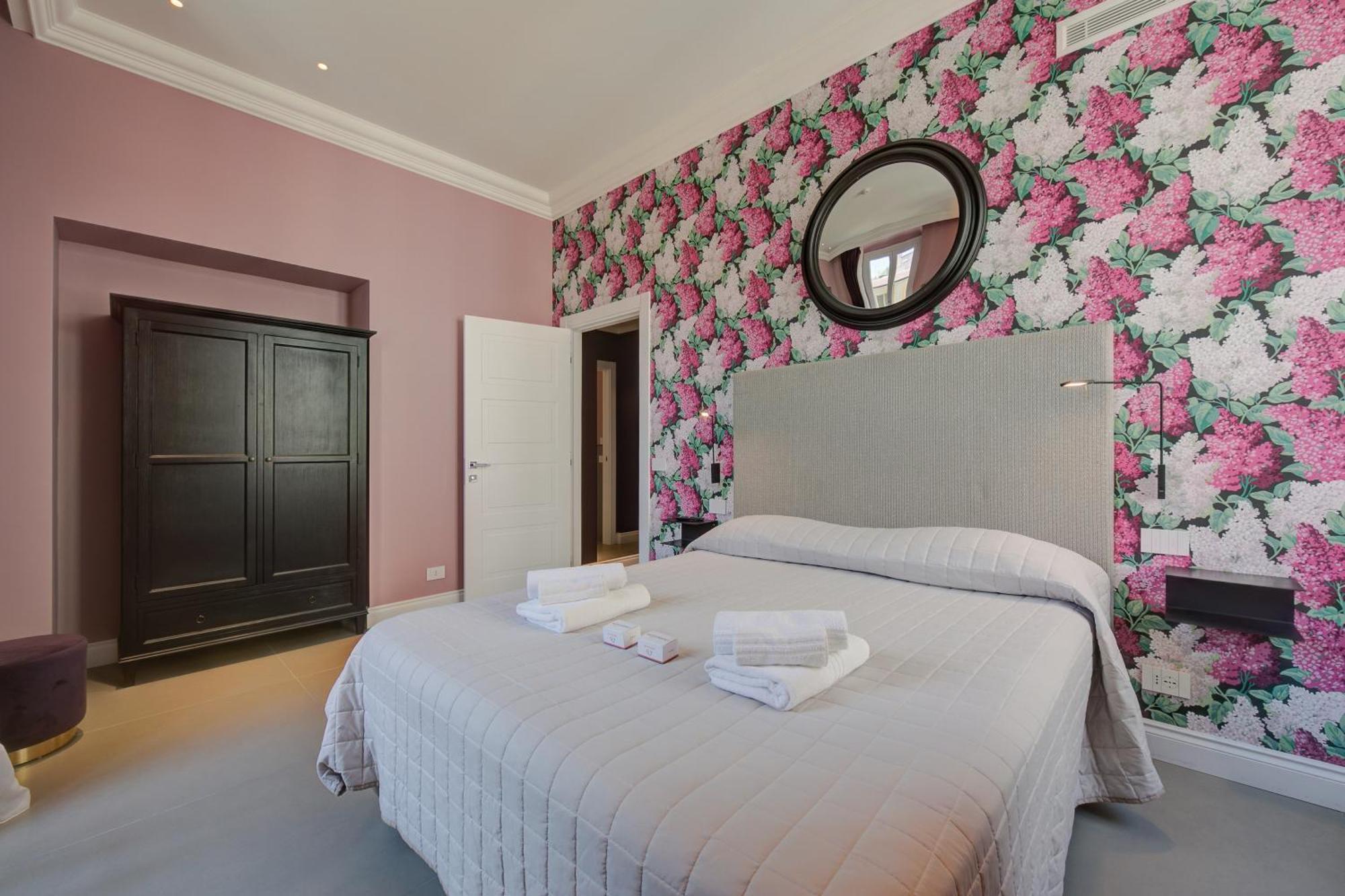Seven Suites Apartments - Via Matteotti 178 Sanremo Luaran gambar