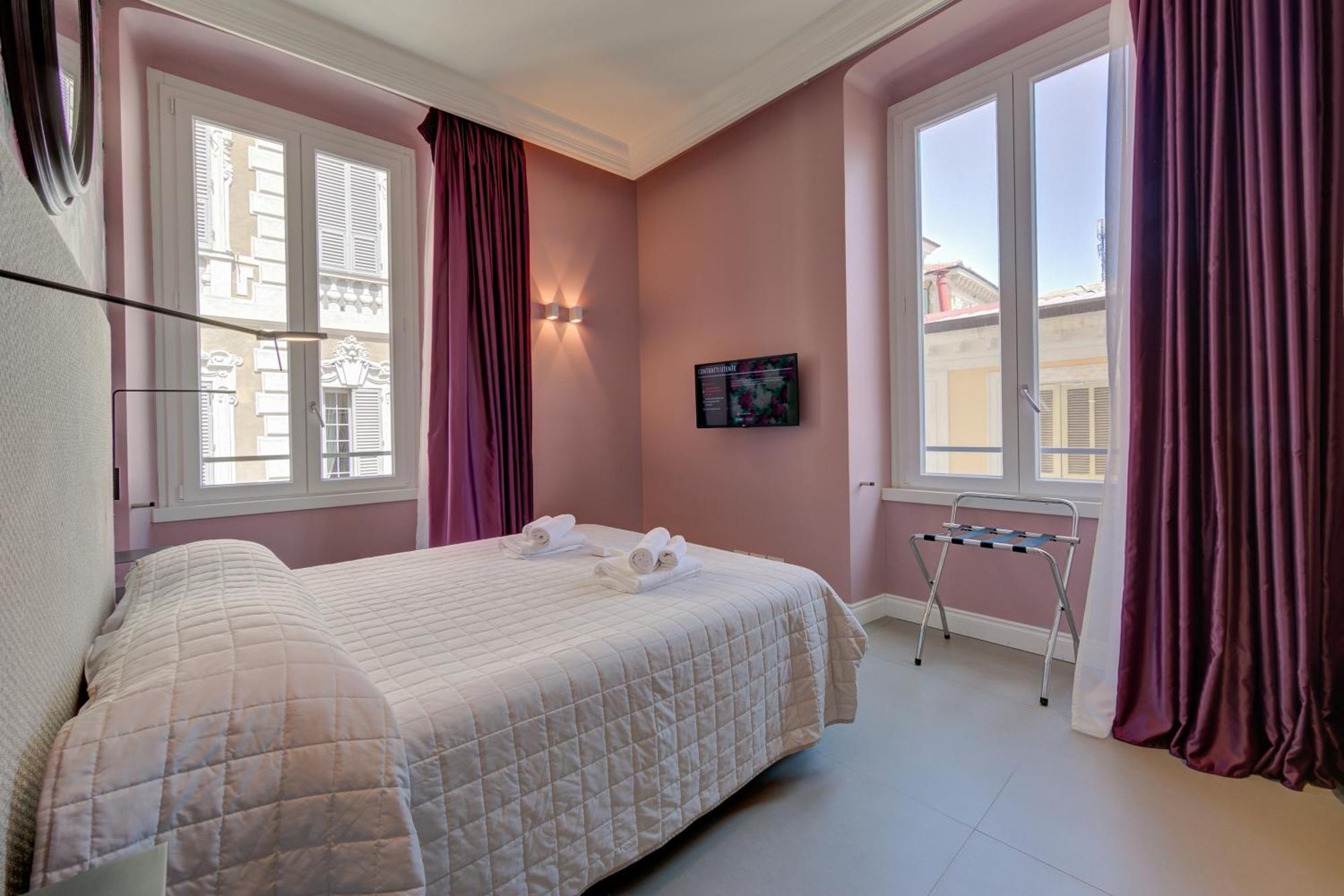Seven Suites Apartments - Via Matteotti 178 Sanremo Luaran gambar