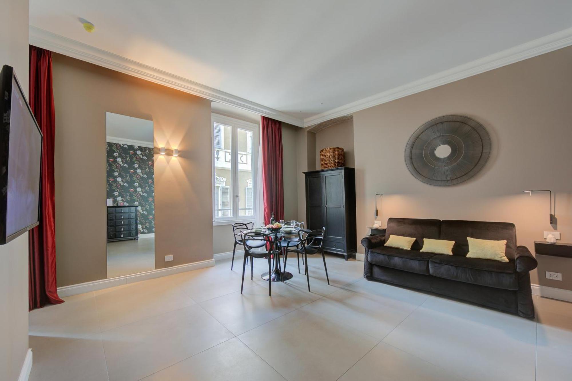 Seven Suites Apartments - Via Matteotti 178 Sanremo Luaran gambar