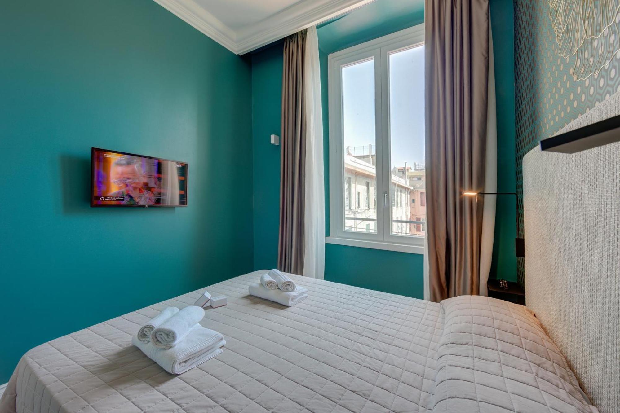 Seven Suites Apartments - Via Matteotti 178 Sanremo Luaran gambar