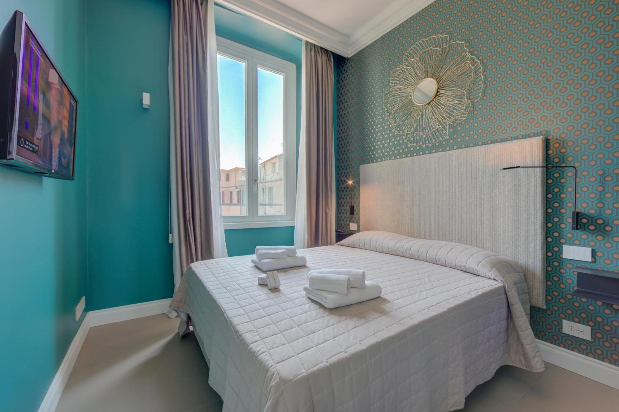 Seven Suites Apartments - Via Matteotti 178 Sanremo Luaran gambar