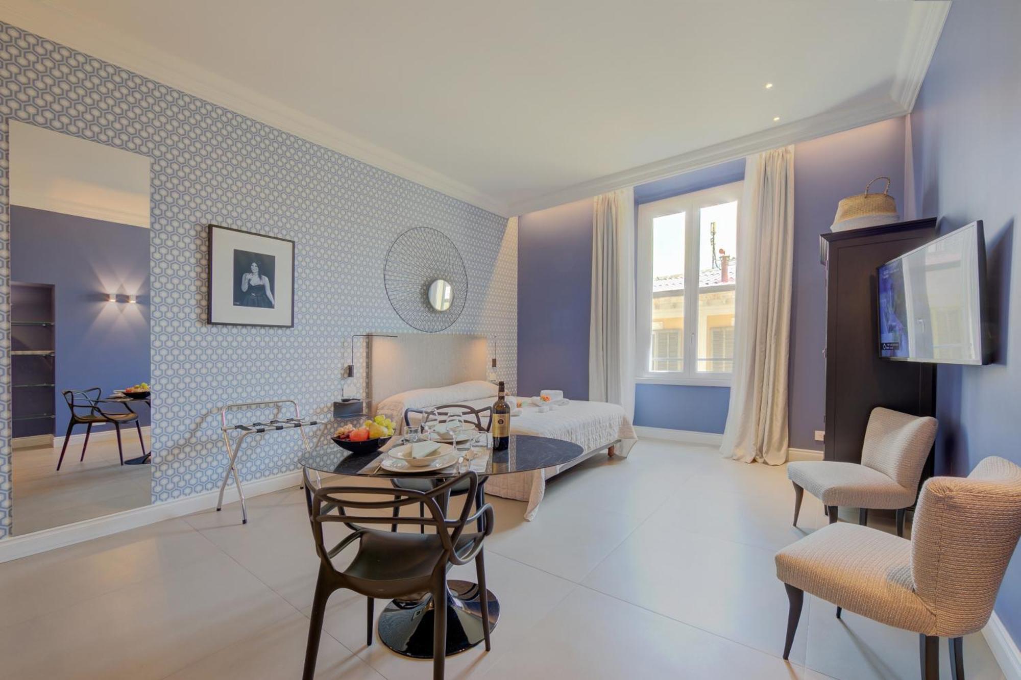 Seven Suites Apartments - Via Matteotti 178 Sanremo Luaran gambar