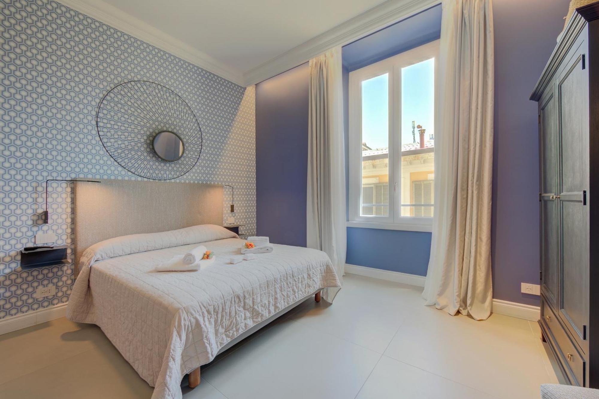 Seven Suites Apartments - Via Matteotti 178 Sanremo Luaran gambar