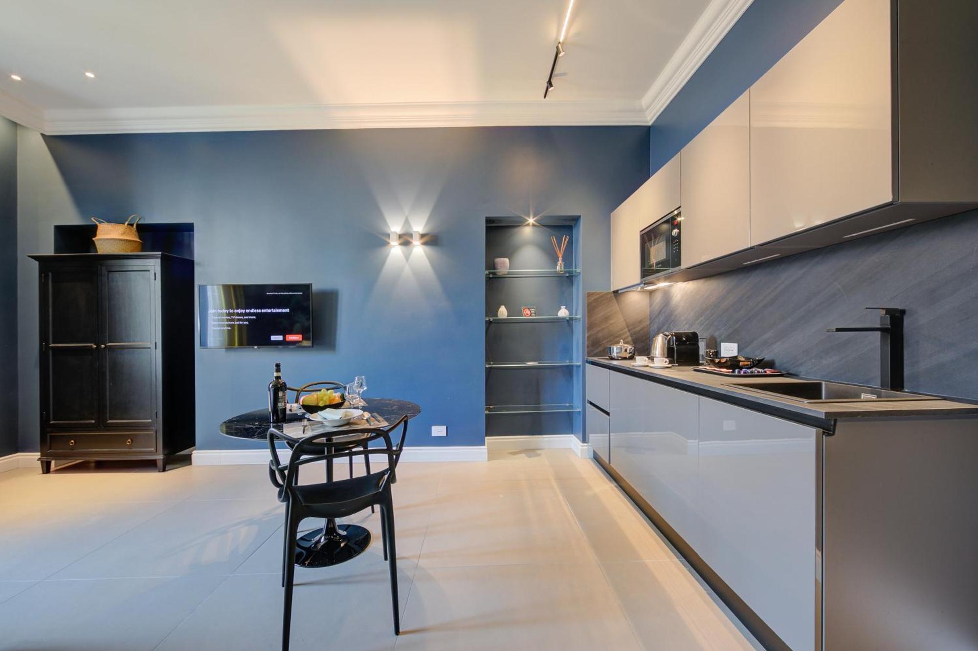 Seven Suites Apartments - Via Matteotti 178 Sanremo Luaran gambar