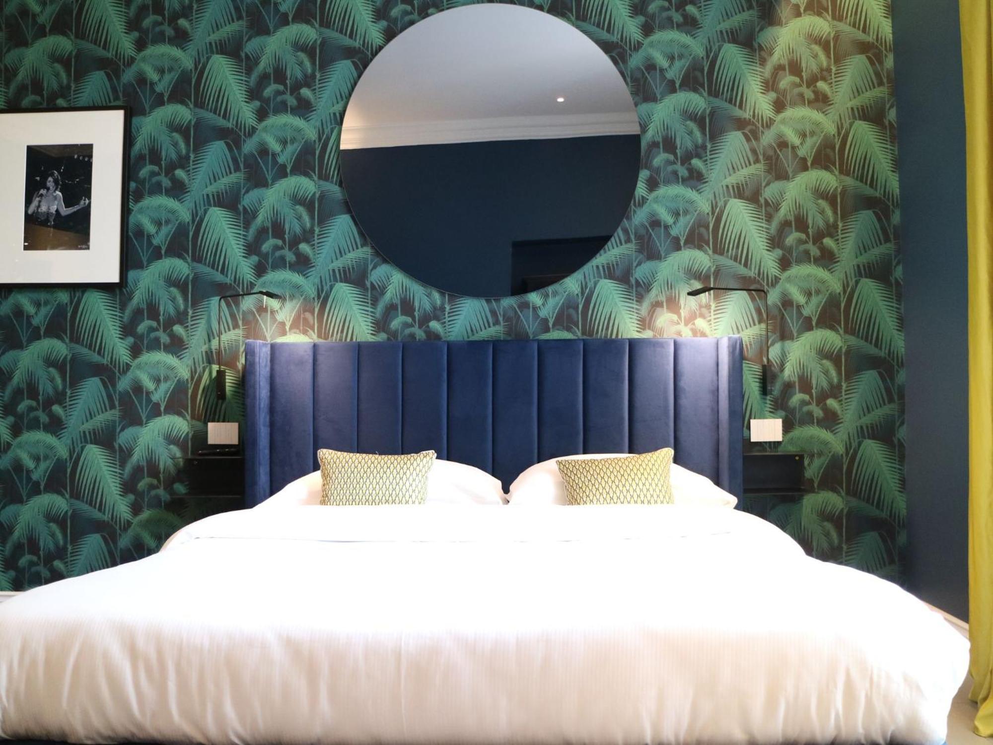 Seven Suites Apartments - Via Matteotti 178 Sanremo Luaran gambar